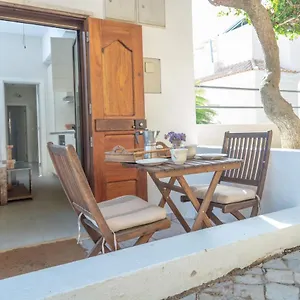 Lightbooking Fabrica Algarve Apartment